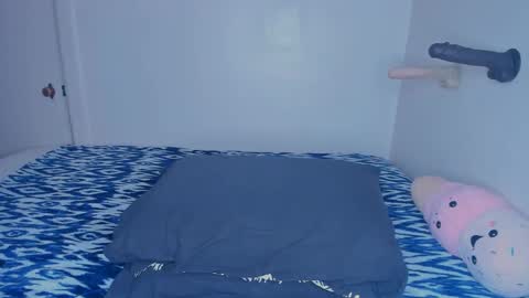 Rae  online show from 02-08-25, 09:46