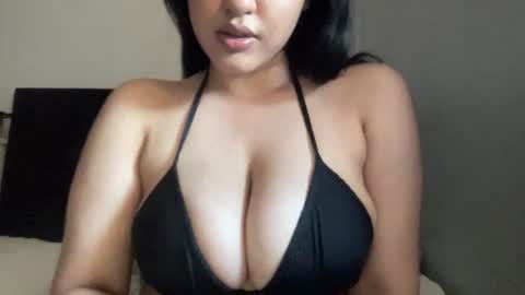 xoliya online show from 05-26-26, 04:03