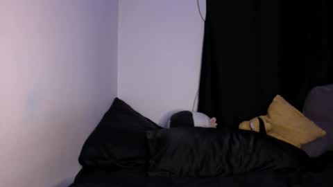 Snapshot of xoxo_k chatting on 02-09-26, 07:34 Miss K online show from 02-09-26, 07:34