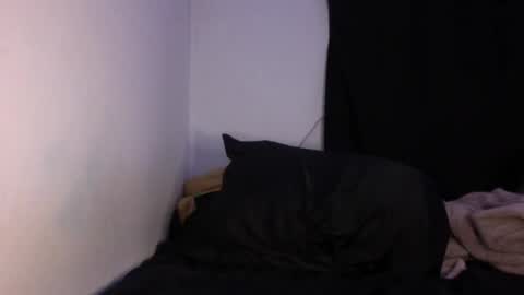 Snapshot of xoxo_k chatting on 06-10-26, 07:29 Miss K online show from 06-10-26, 07:29