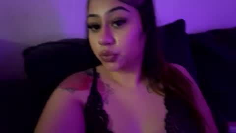 xoxoalizehibaby online show from 11-19-25, 12:05