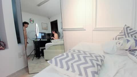 Xrystal and Danne online show from 02-02-25, 07:41