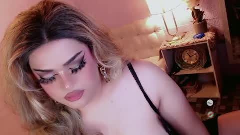Snapshot of xsabbylicious69 chatting on 06-27-26, 04:39 xsabbylicious69 online show from 06-27-26, 04:39