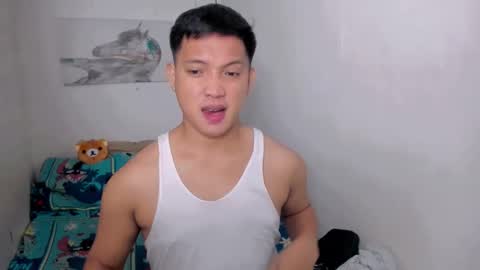 xsebastian19 online show from 04-24-26, 07:49