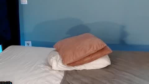 Snapshot of xsexycouples chatting on 01-08-25, 02:14 AnnaMaee online show from 01-08-25, 02:14