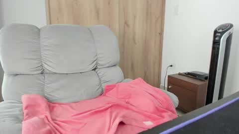 Hellen Sofia instagram hellen5546 online show from 04-18-26, 08:09