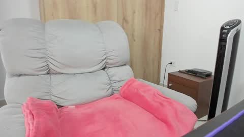 Hellen Sofia instagram hellen5546 online show from 04-21-26, 01:39