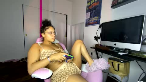 xStarGazingx online show from 09-24-25, 05:00