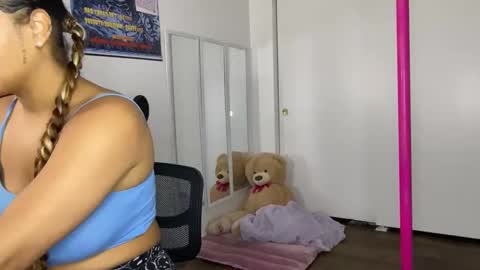 xStarGazingx online show from 10-14-25, 08:31