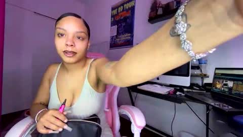 xStarGazingx online show from 12-15-25, 07:07