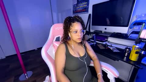 xStarGazingx online show from 01-15-26, 07:02