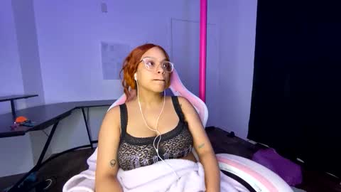 xStarGazingx online show from 05-22-26, 07:15