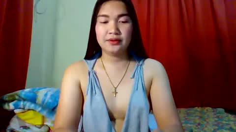 Snapshot of xsweetiemajax chatting on 02-08-25, 01:32 HI IM PAULINE online show from 02-08-25, 01:32