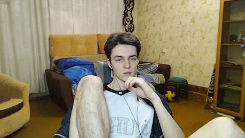 traqqq online show from 12-22-24, 07:52