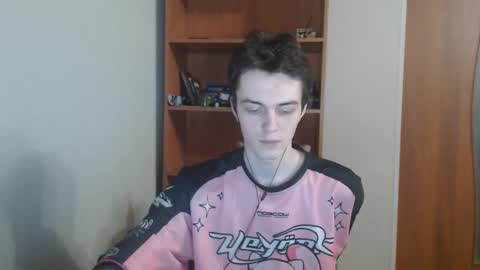 traqqq online show from 10-21-25, 10:10