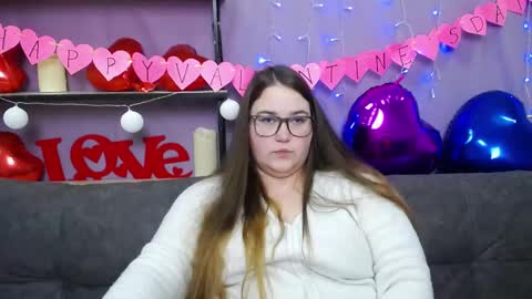 Snapshot of xx_daniella_xx chatting on 02-15-25, 12:15 xx daniella xx online show from 02-15-25, 12:15