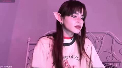 Lily online show from 12-16-25, 10:37