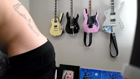 Snapshot of xxbadcatxx chatting on 12-29-24, 02:38 XxBADCATxX online show from 12-29-24, 02:38