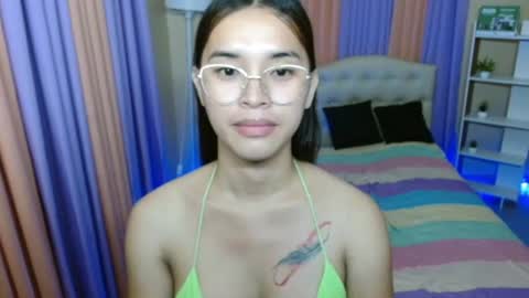 Snapshot of xxbigcockchloexx chatting on 02-25-26, 06:45 CHLOES ROOM online show from 02-25-26, 06:45