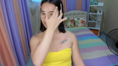 Snapshot of xxbigcockchloexx chatting on 05-19-26, 05:36 CHLOES ROOM online show from 05-19-26, 05:36