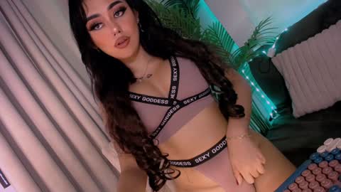 Jane online show from 02-07-25, 01:47