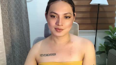 Snapshot of xxjulielovesyouxx chatting on 01-25-25, 01:41 July online show from 01-25-25, 01:41