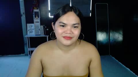 Kylie Smith online show from 10-28-25, 07:01