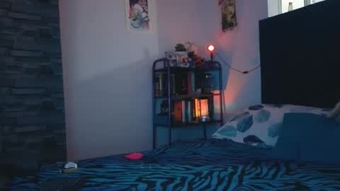 Snapshot of xxmaggieeexx chatting on 05-20-26, 12:06 mag online show from 05-20-26, 12:06
