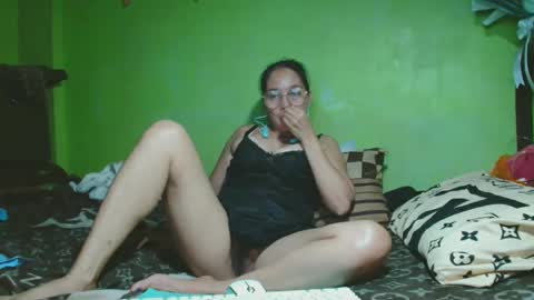 Snapshot of xxsexypinayxx chatting on 02-24-25, 12:05 xxsexypinayxx online show from 02-24-25, 12:05
