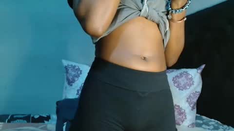 Snapshot of xxsexytalia28 chatting on 03-03-26, 07:42 xxsexytalia28 online show from 03-03-26, 07:42