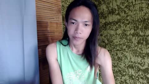 Snapshot of xxskinny_alonzoxx chatting on 12-02-24, 10:45 Ali online show from 12-02-24, 10:45