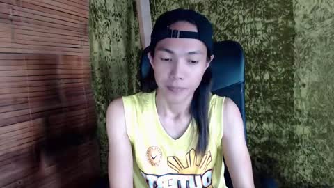 Snapshot of xxskinny_alonzoxx chatting on 01-22-25, 01:20 Ali online show from 01-22-25, 01:20