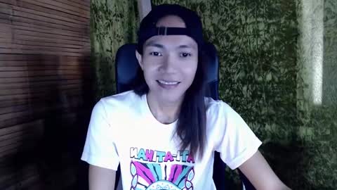 Snapshot of xxskinny_alonzoxx chatting on 01-25-25, 01:32 Ali online show from 01-25-25, 01:32