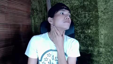 Snapshot of xxskinny_alonzoxx chatting on 01-31-25, 11:13 Ali online show from 01-31-25, 11:13