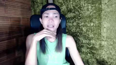 Snapshot of xxskinny_alonzoxx chatting on 02-13-25, 08:55 Ali online show from 02-13-25, 08:55