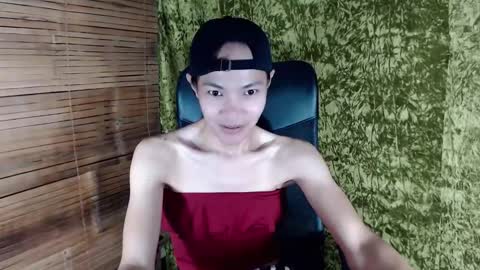 Snapshot of xxskinny_alonzoxx chatting on 03-04-25, 09:43 Ali online show from 03-04-25, 09:43