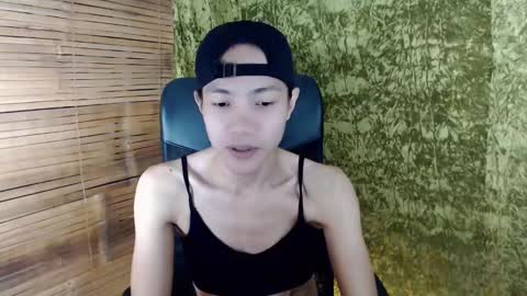 Snapshot of xxskinny_alonzoxx chatting on 03-08-25, 08:35 Ali online show from 03-08-25, 08:35