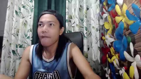 Snapshot of xxskinny_alonzoxx chatting on 09-27-25, 09:31 Ali online show from 09-27-25, 09:31
