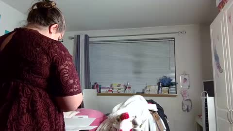 Strawberry Jane online show from 01-04-25, 07:55