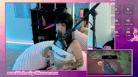 Muse n Poppy online show from 11-13-25, 07:46