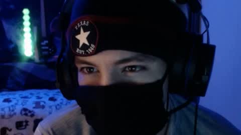 David Fox online show from 04-22-26, 05:10