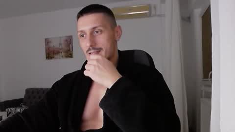 xxx_alejandro online show from 10-25-25, 03:40