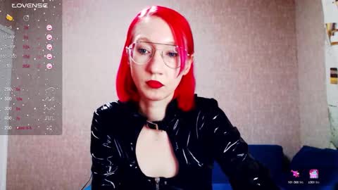 Snapshot of xxx_goddes_xxx chatting on 01-21-25, 02:11 Andariel online show from 01-21-25, 02:11