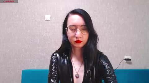 Snapshot of xxx_goddes_xxx chatting on 10-04-25, 11:30 Andariel online show from 10-04-25, 11:30