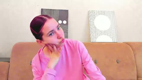 Eva online show from 05-31-26, 07:04