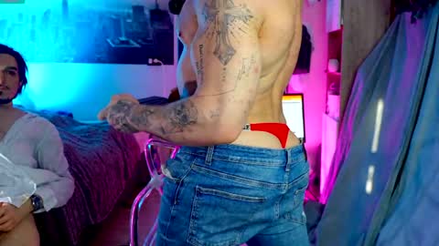     online show from 04-18-26, 03:38