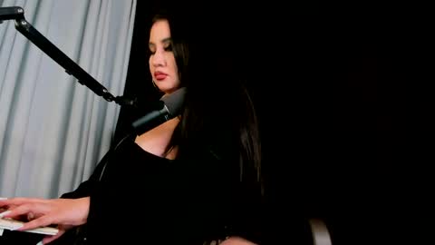 Mistress Scarlet Igmiss scarlet978 online show from 05-14-26, 03:02