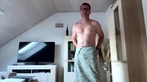Alex online show from 05-29-26, 06:39