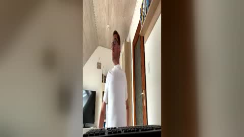 Alex online show from 07-05-26, 10:33