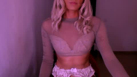 Snapshot of xxxanonymousloverxxx chatting on 05-03-26, 11:00 Chiara online show from 05-03-26, 11:00
